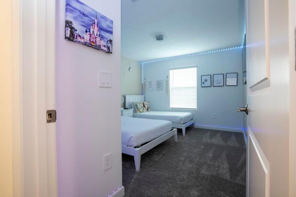 Gorgeous 4 Bedroom W Screened Pool Close To Disney 2653 Kissimmee Eksteriør bilde