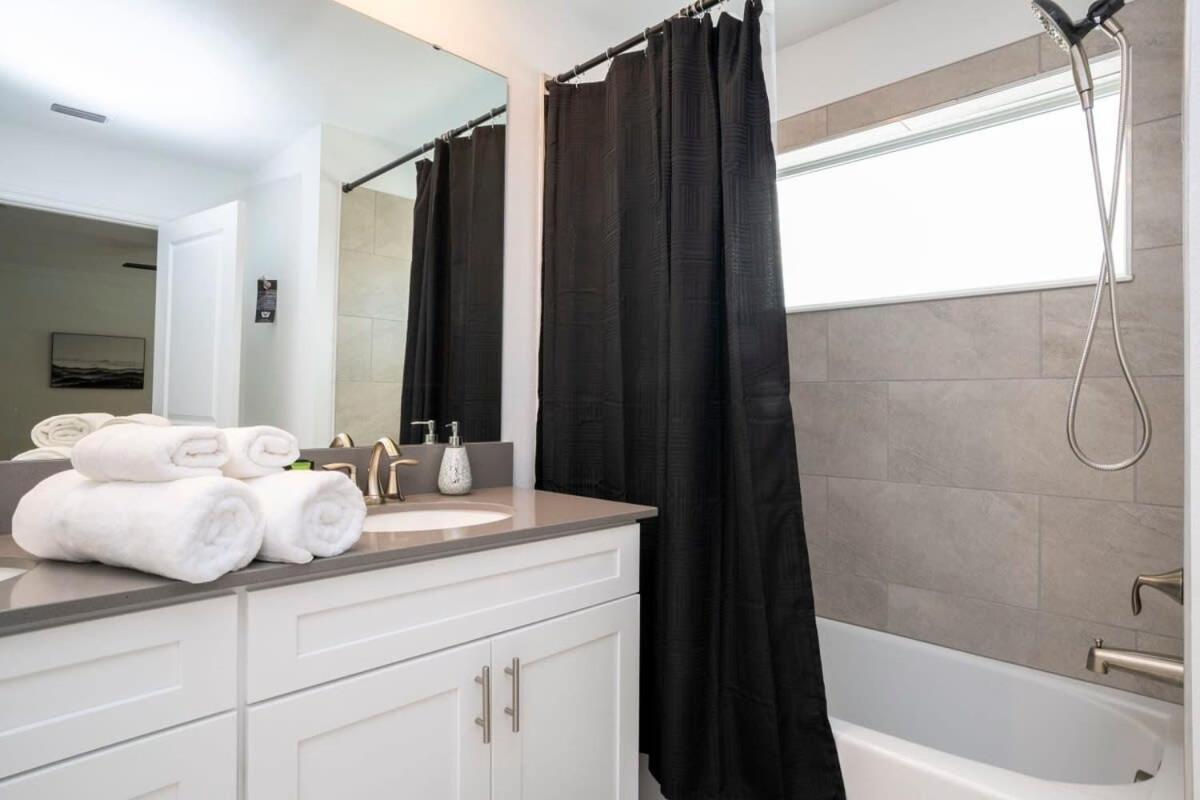 Gorgeous 4 Bedroom W Screened Pool Close To Disney 2653 Kissimmee Eksteriør bilde