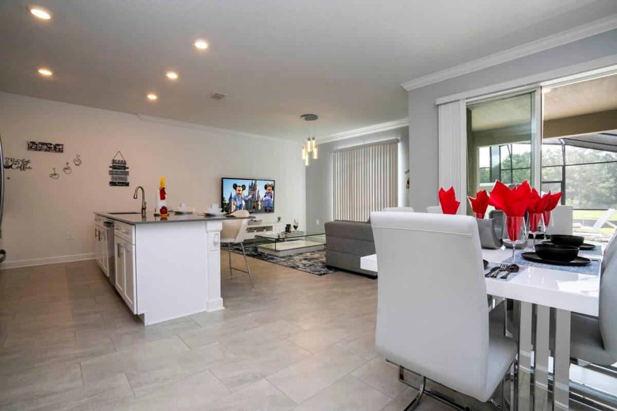 Gorgeous 4 Bedroom W Screened Pool Close To Disney 2653 Kissimmee Eksteriør bilde